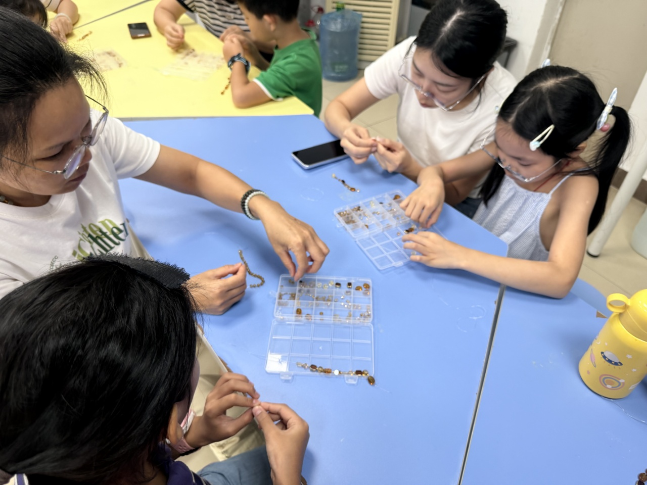 (端午节专场)研学工作坊一-琥珀设计师:饰品创作DIY