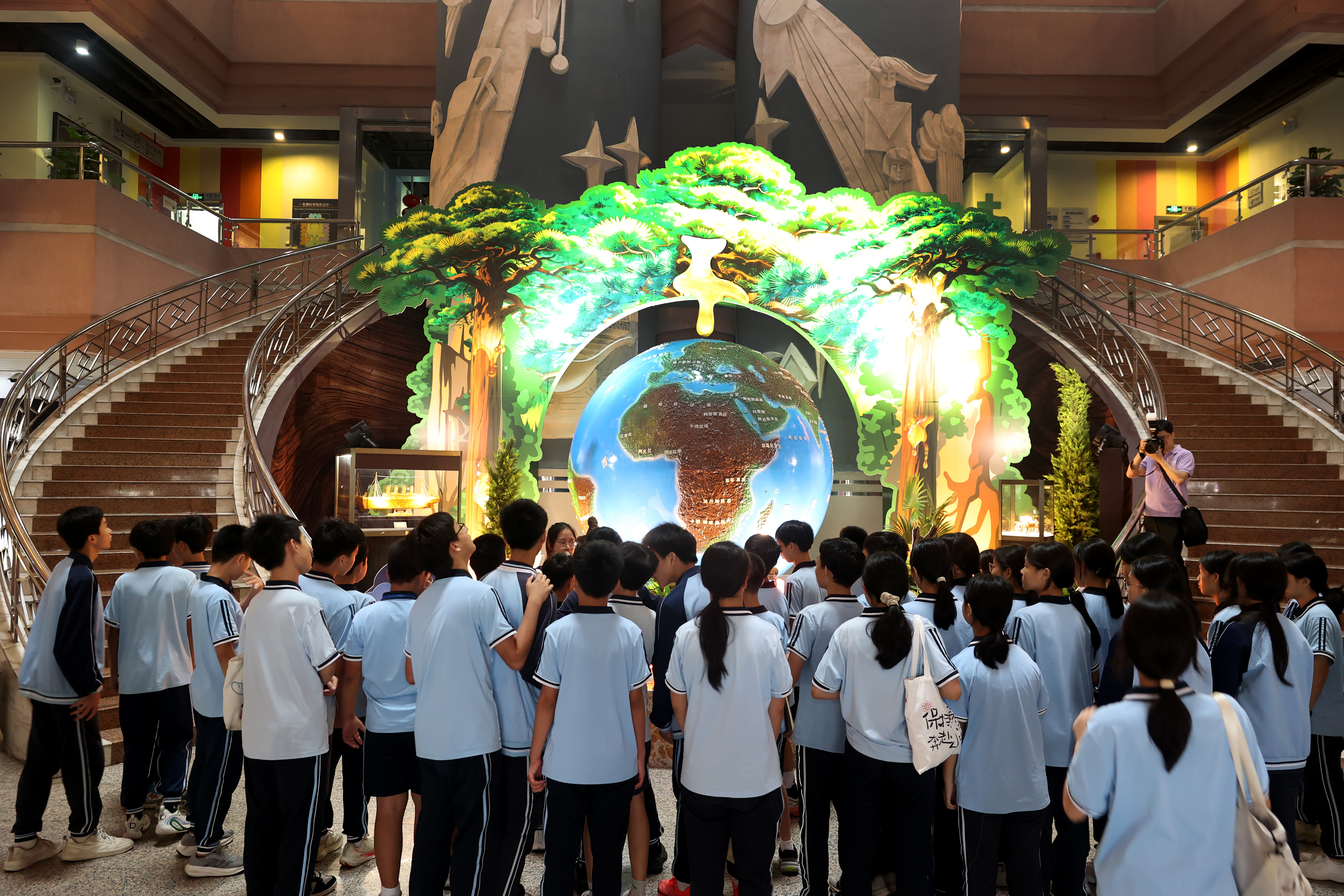 凝固时光——琥珀科普展定时讲解